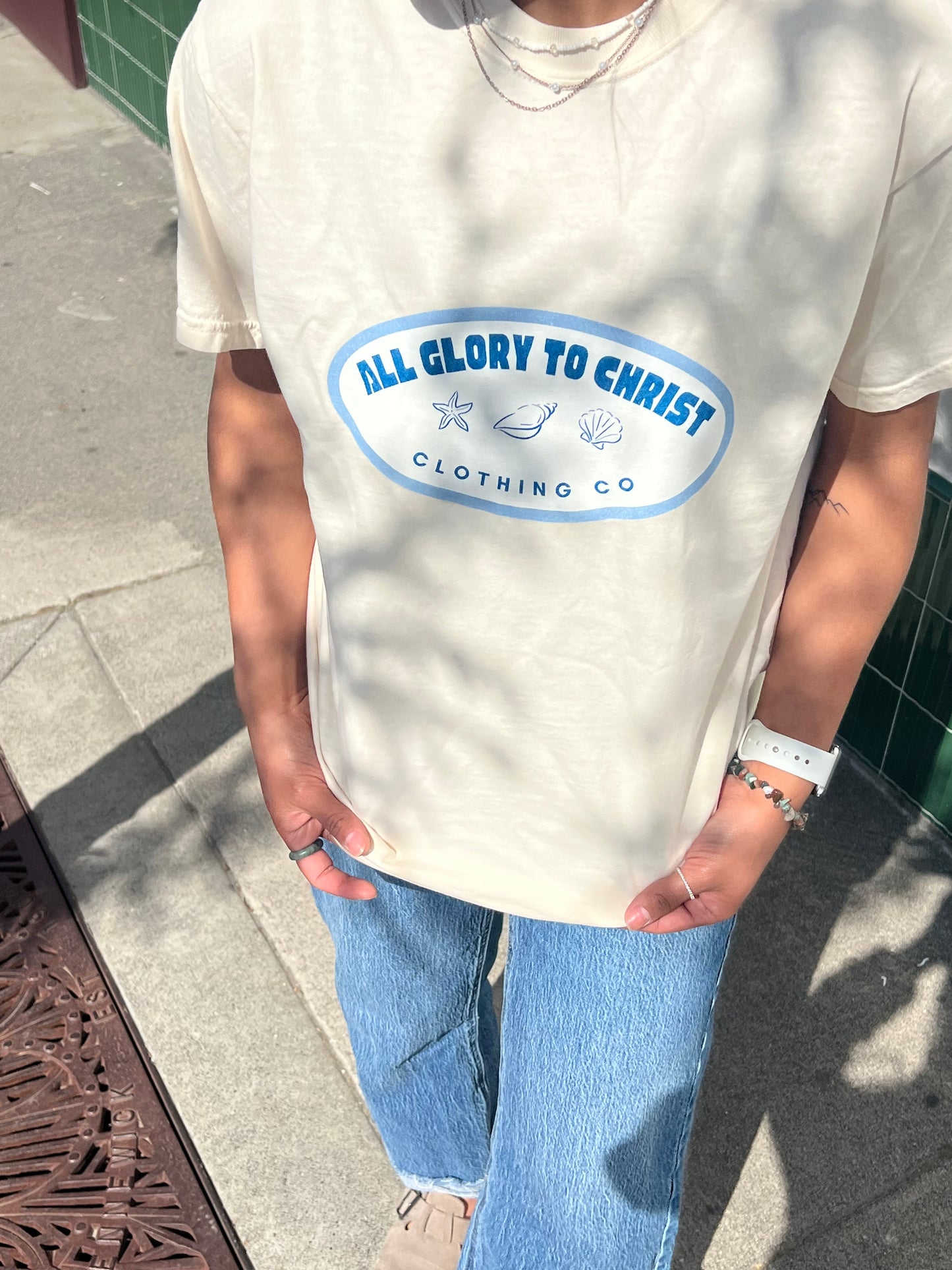 All Glory to Christ Shell Tee